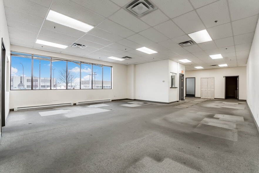1974-1984 Rue Onésime-Gagnon, Verdun, QC for lease - Interior Photo - Image 2 of 5