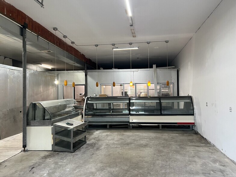 4601 Prospect Ave, Kansas City, MO à vendre - Photo du bâtiment - Image 1 de 6