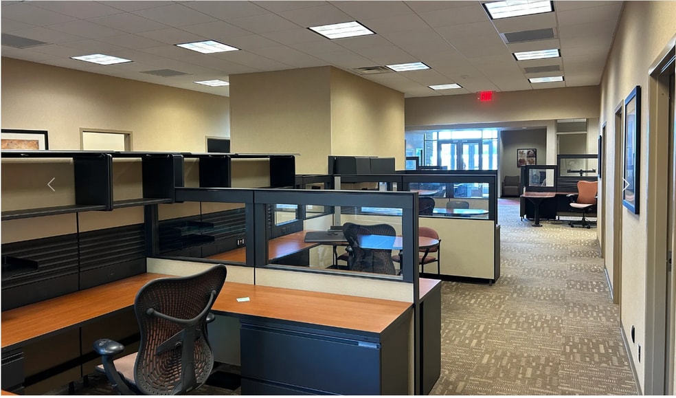 5572 Russellville Rd, Bowling Green, KY for sale - Building Photo - Image 2 of 14