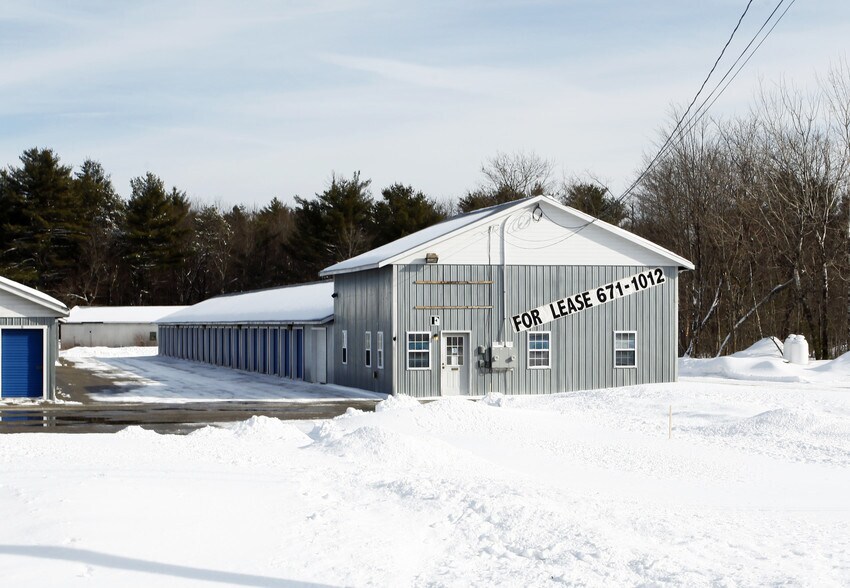 41 Maine St, New Gloucester, ME à louer - Photo du bâtiment - Image 2 de 3