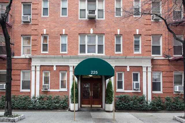 225 E 47th St, New York, NY à vendre Photo principale- Image 1 de 13