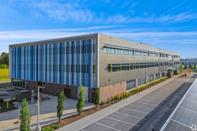 Plus de détails pour 420 Wes Graham Way, Waterloo, ON - Coworking à louer