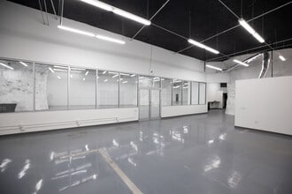 300 Space Center Cir, Lee's Summit, MO for lease Building Photo- Image 2 of 13