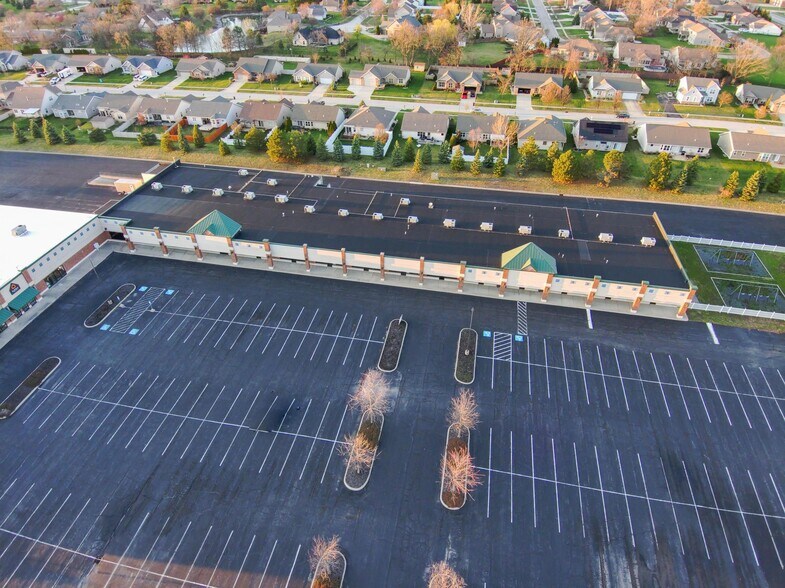 7430-7450 Timberstone Dr, Findlay, OH à louer - Photo du bâtiment - Image 2 de 12