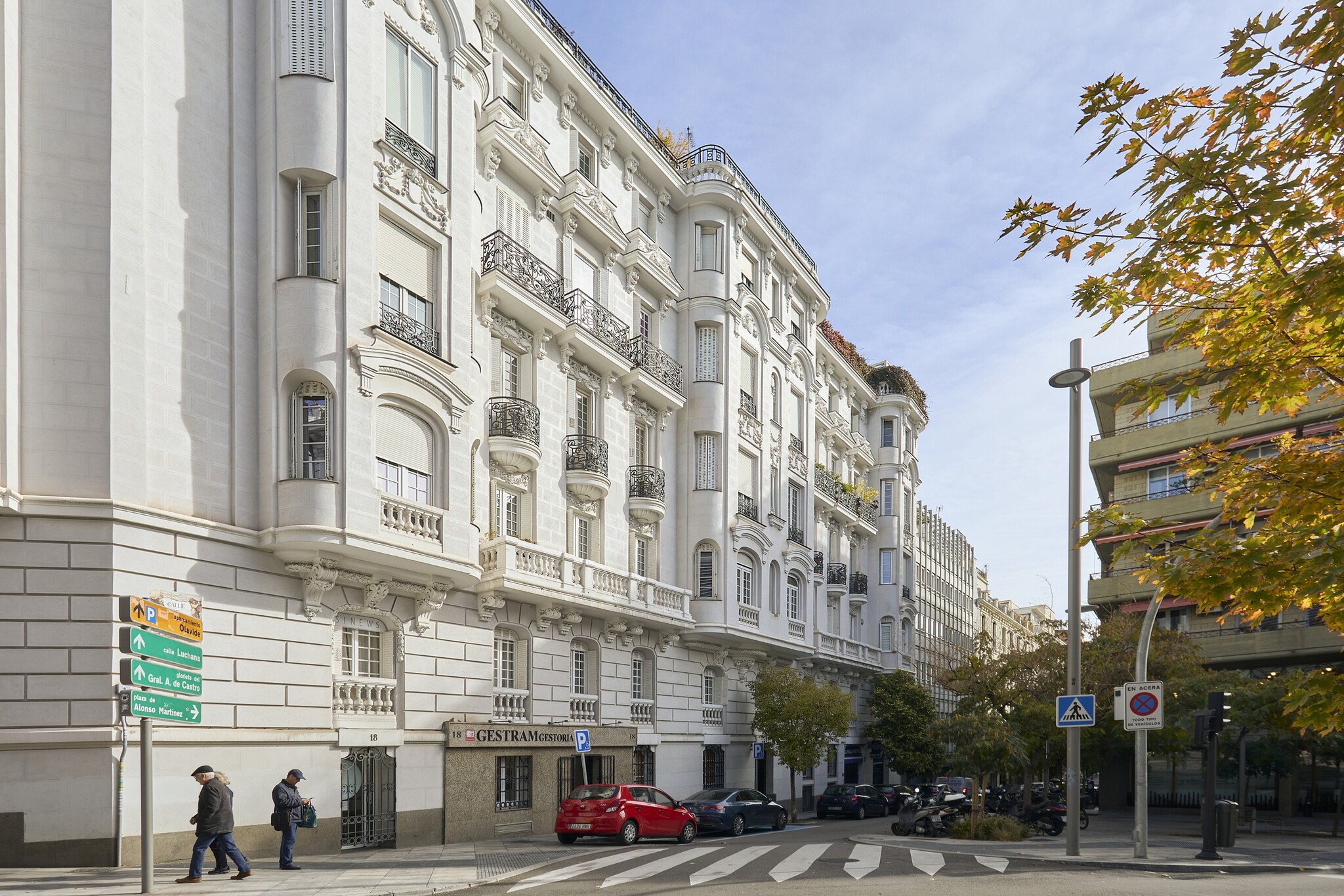 Office in Madrid, Madrid for lease Primary Photo- Image 1 of 4