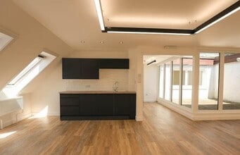 24 Blythswood Sq, Glasgow for lease Interior Photo- Image 2 of 3