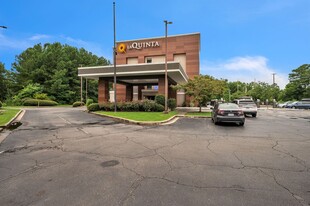 La Quinta Inns & Suites Selma/Smithfield I-95 - Motel