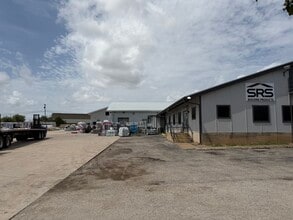 1821 Central Commerce Ct, Round Rock, TX for lease Building Photo- Image 1 of 3