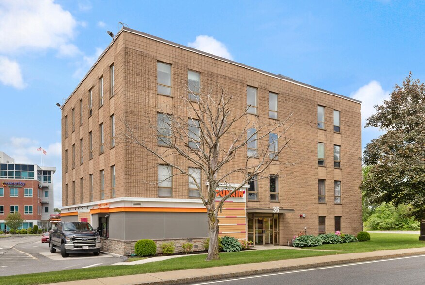 36 Commerce Way, Woburn, MA à louer - Photo du bâtiment - Image 3 de 10