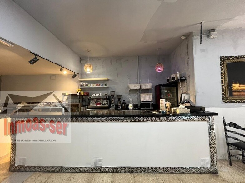 Retail in Barcelona, Barcelona for lease - Interior Photo - Image 2 of 5