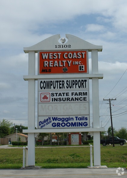 13102 Palm Beach Blvd, Fort Myers, FL for sale - Building Photo - Image 2 of 5