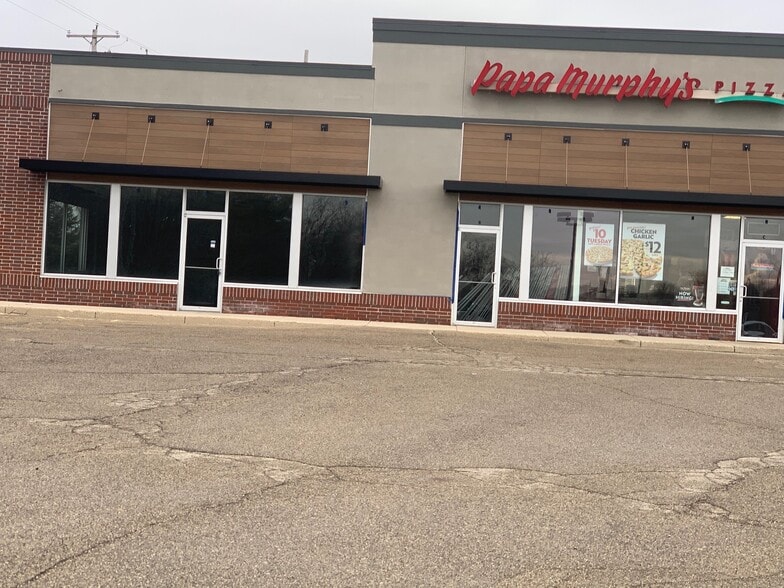 1448 S Teut Rd, Burlington, WI for lease - Building Photo - Image 2 of 3