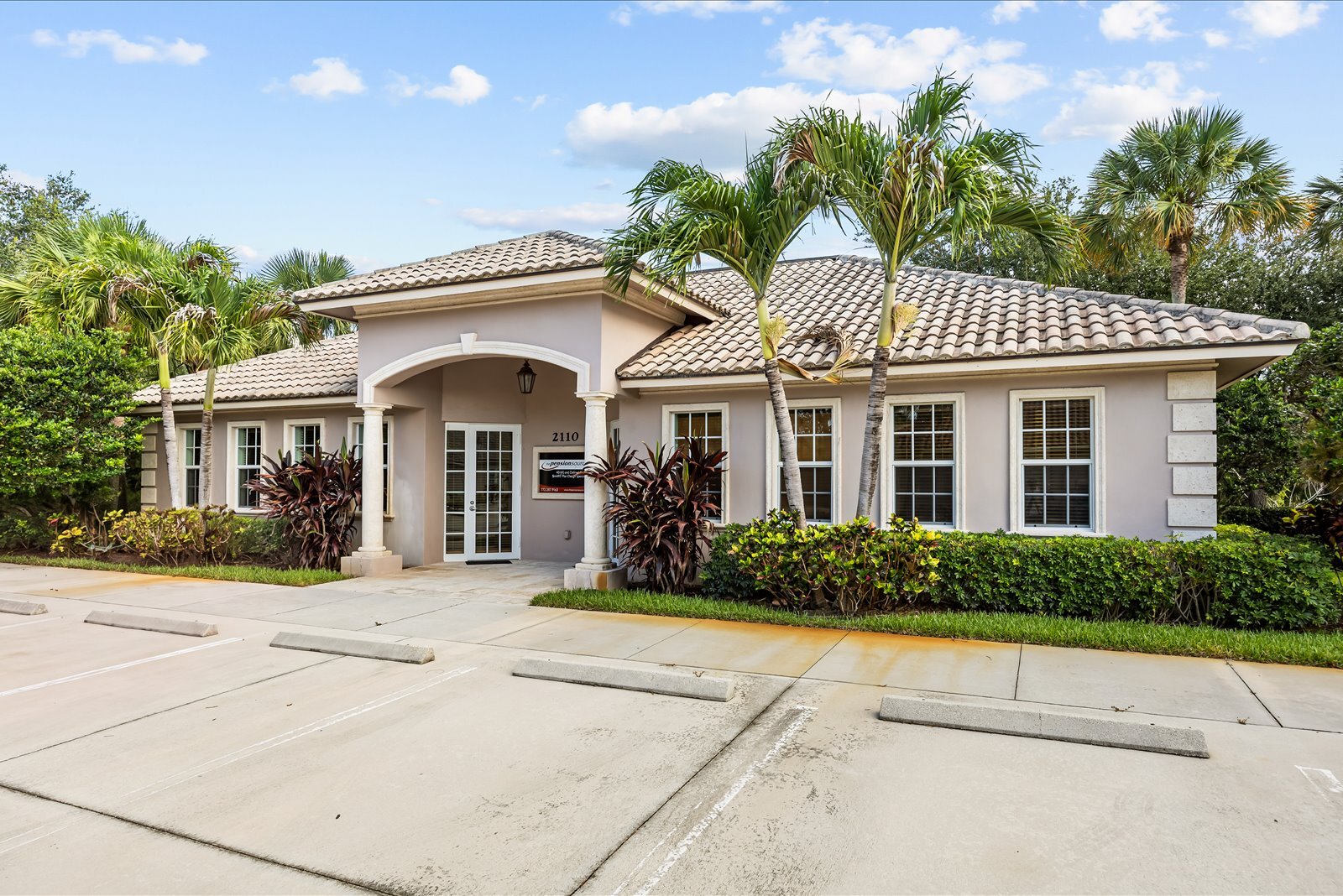 2108-2110 SE Rays Way, Stuart, FL for sale Primary Photo- Image 1 of 18