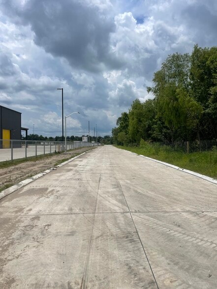 Phase II West Alpha Drive, Destrehan, LA for sale - Building Photo - Image 2 of 4