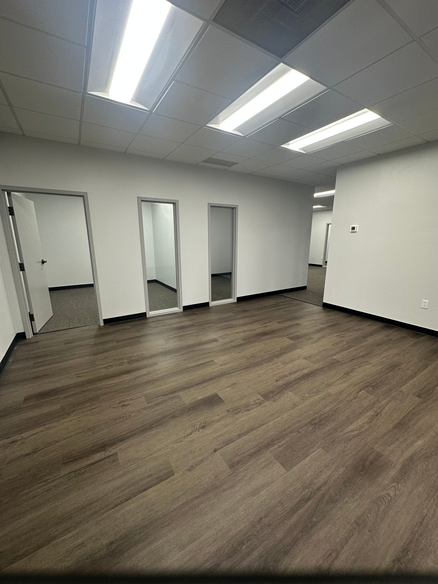 200-240 Cobb Pky N, Marietta, GA à louer Photo intérieure- Image 1 de 3