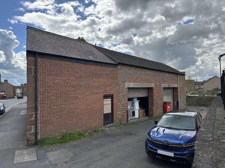 105 Penrith, Penrith à vendre - Photo du bâtiment - Image 3 de 3