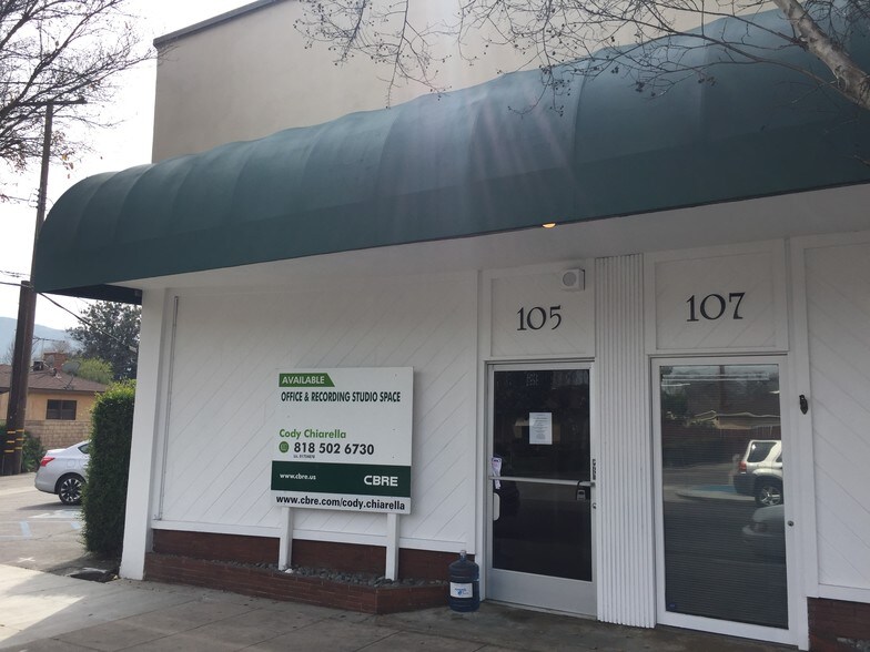 105-107 S Sparks St, Burbank, CA à louer - Photo du bâtiment - Image 1 de 2