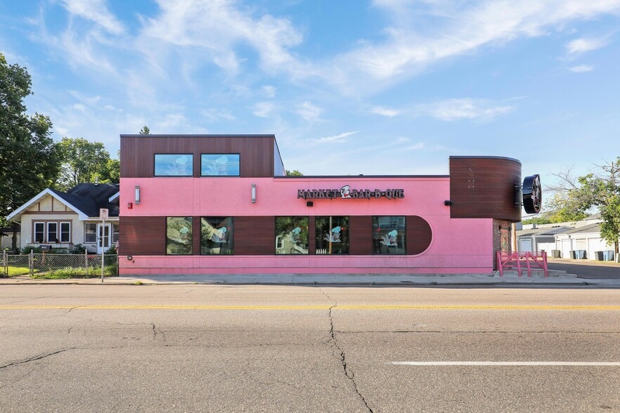 220 Lowry Ave NE, Minneapolis, MN for sale - Building Photo - Image 2 of 17