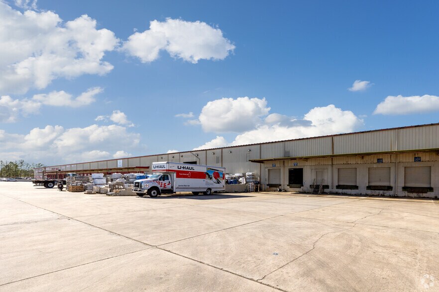 568 George Bishop Pky, Myrtle Beach, SC à louer - Photo du bâtiment - Image 3 de 5