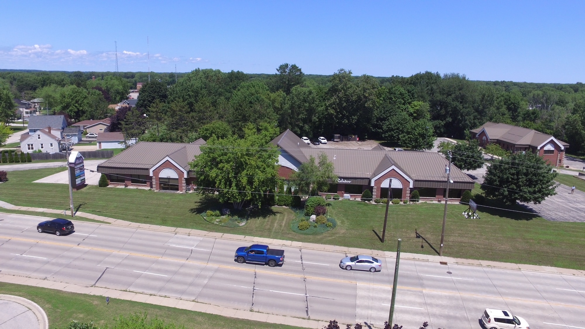 2160-2170 Velp Ave, Green Bay, WI à louer Photo principale- Image 1 de 2