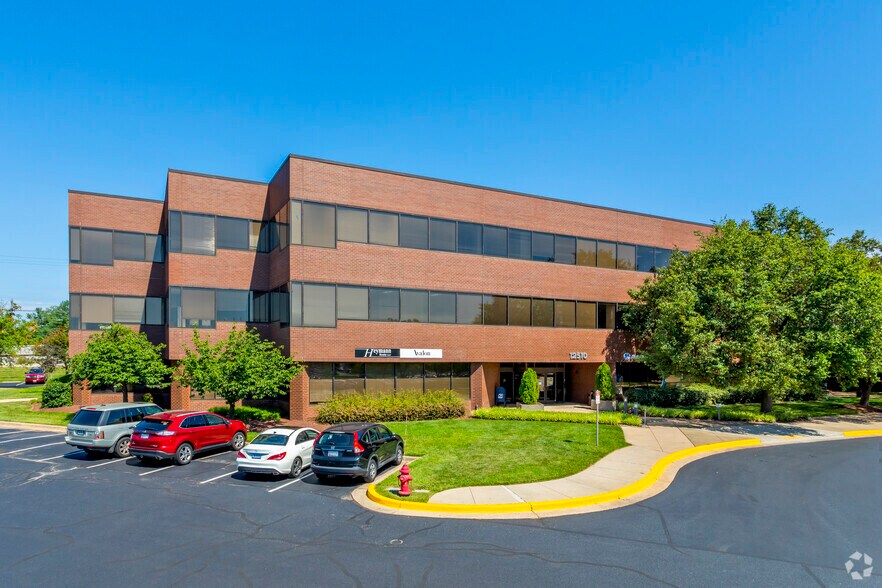 12510 Prosperity Dr, Silver Spring, MD à louer - Photo du bâtiment - Image 2 de 12