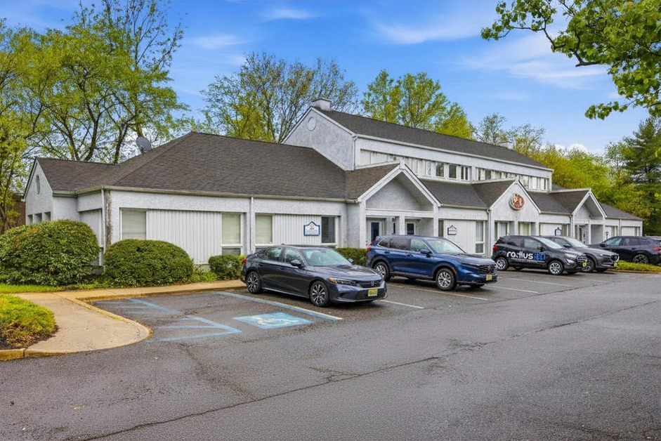 112 Haddontowne Ct, Cherry Hill, NJ for sale Primary Photo- Image 1 of 2