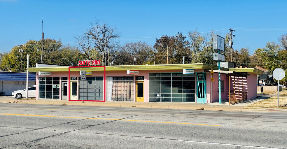 2724 E Central Ave, Wichita, KS à louer - Photo du b timent - Image 1 de 2