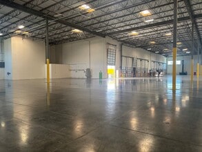 2195 Huntington Dr, Fairfield, CA for lease Interior Photo- Image 2 of 7