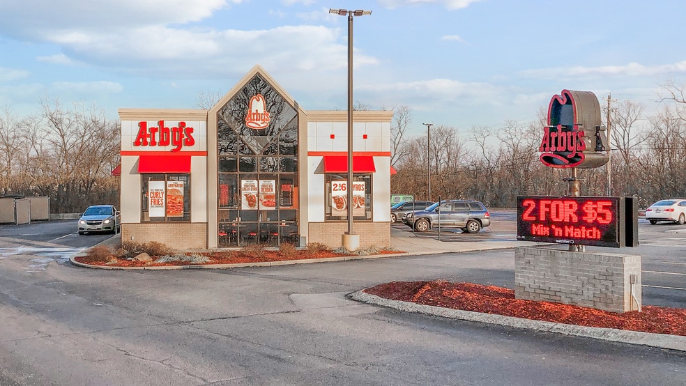 5680 Harrison Ave, Cincinnati, OH for sale - Building Photo - Image 1 of 1