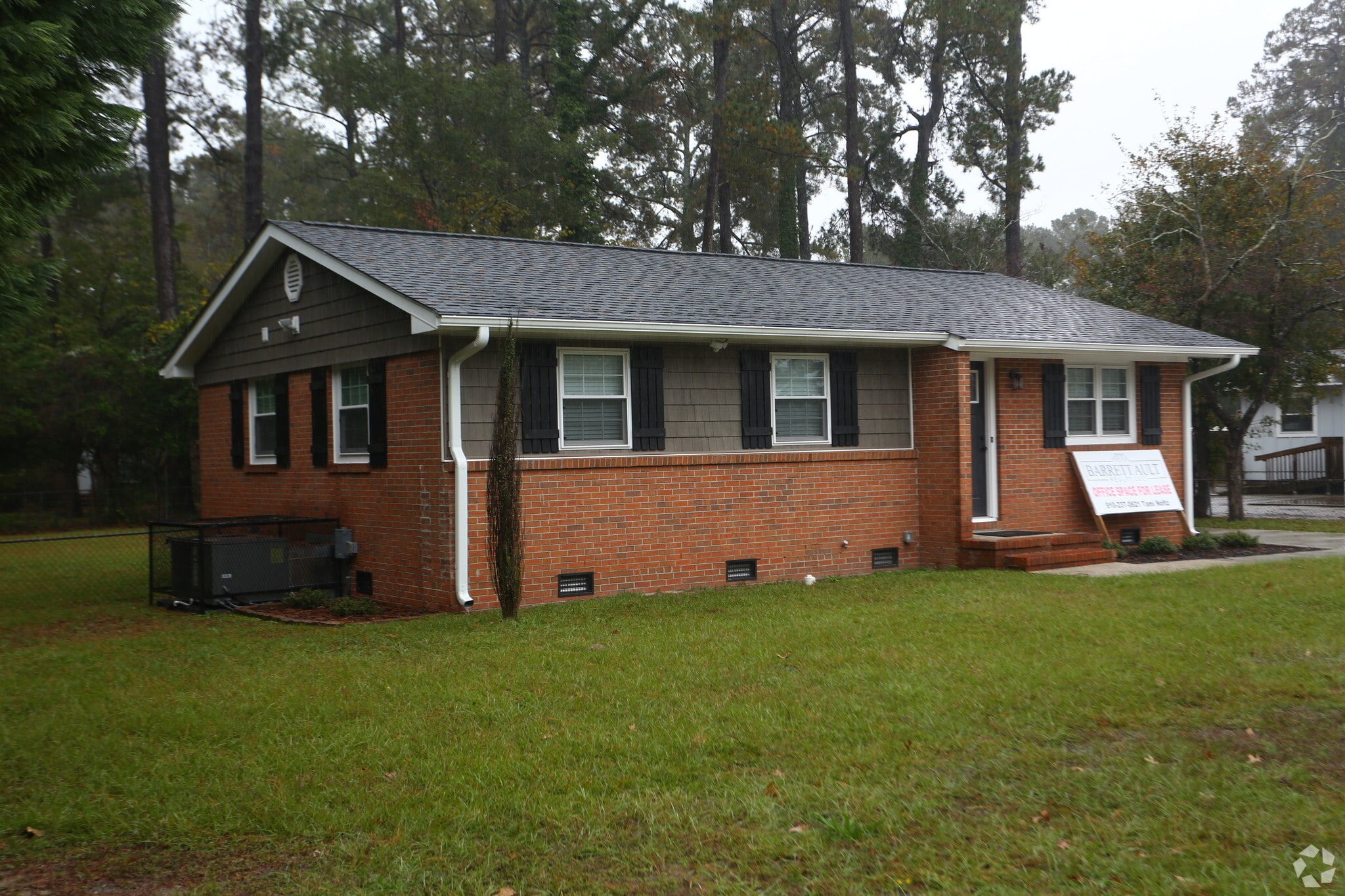 2005 Hope Mills Rd, Fayetteville, NC for lease Primary Photo- Image 1 of 5