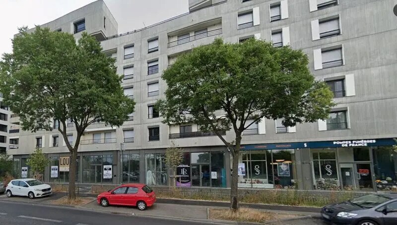 218 B Rue Léon Blum, Villeurbanne à louer - Photo du bâtiment - Image 3 de 8
