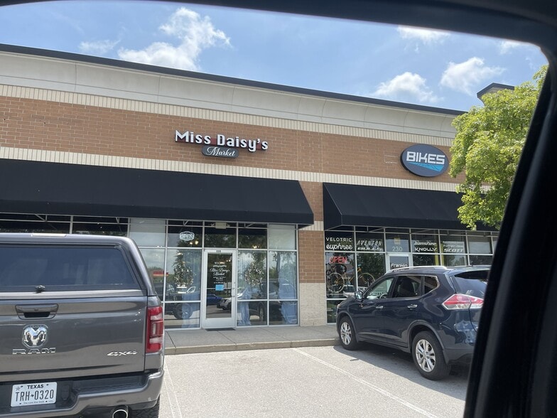 1110 Hillsboro Rd, Franklin, TN for lease - Building Photo - Image 2 of 11