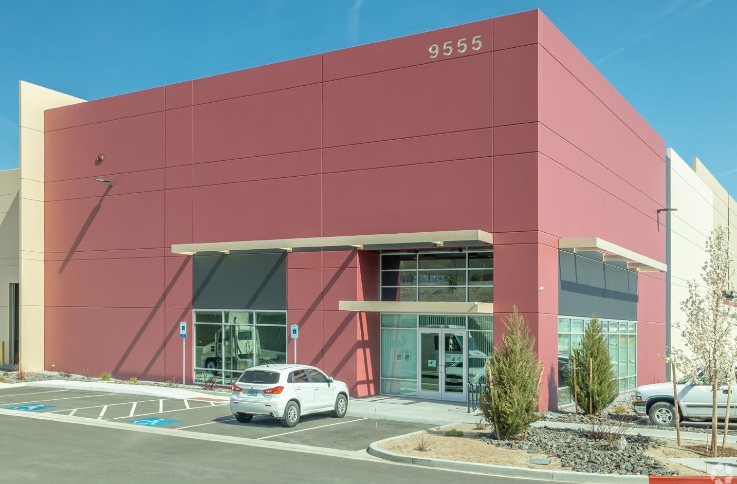 9555 N Virginia St, Reno, NV for lease Interior Photo- Image 1 of 1