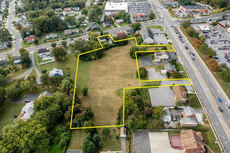 8713 Belair Rd, Nottingham, MD à vendre - Photo du bâtiment - Image 2 de 8