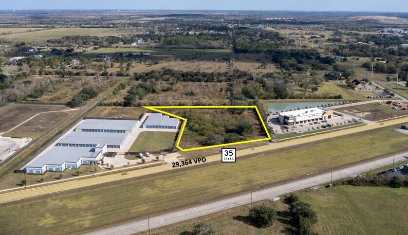 1658 Bypass 35, Alvin, TX for sale Primary Photo- Image 1 of 2