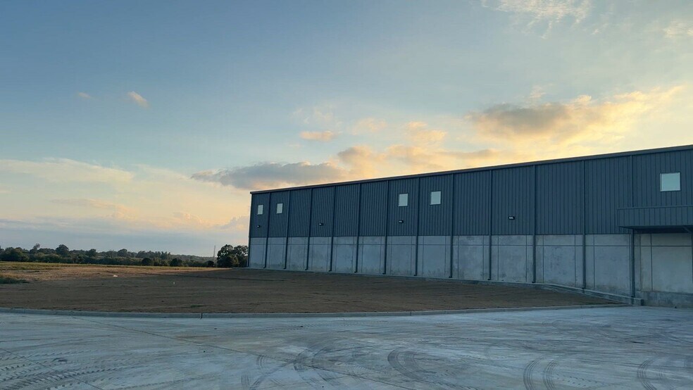 17 Tab Way, Baldwyn, MS à louer - Vidéo sur l’inscription commerciale - Image 2 de 14