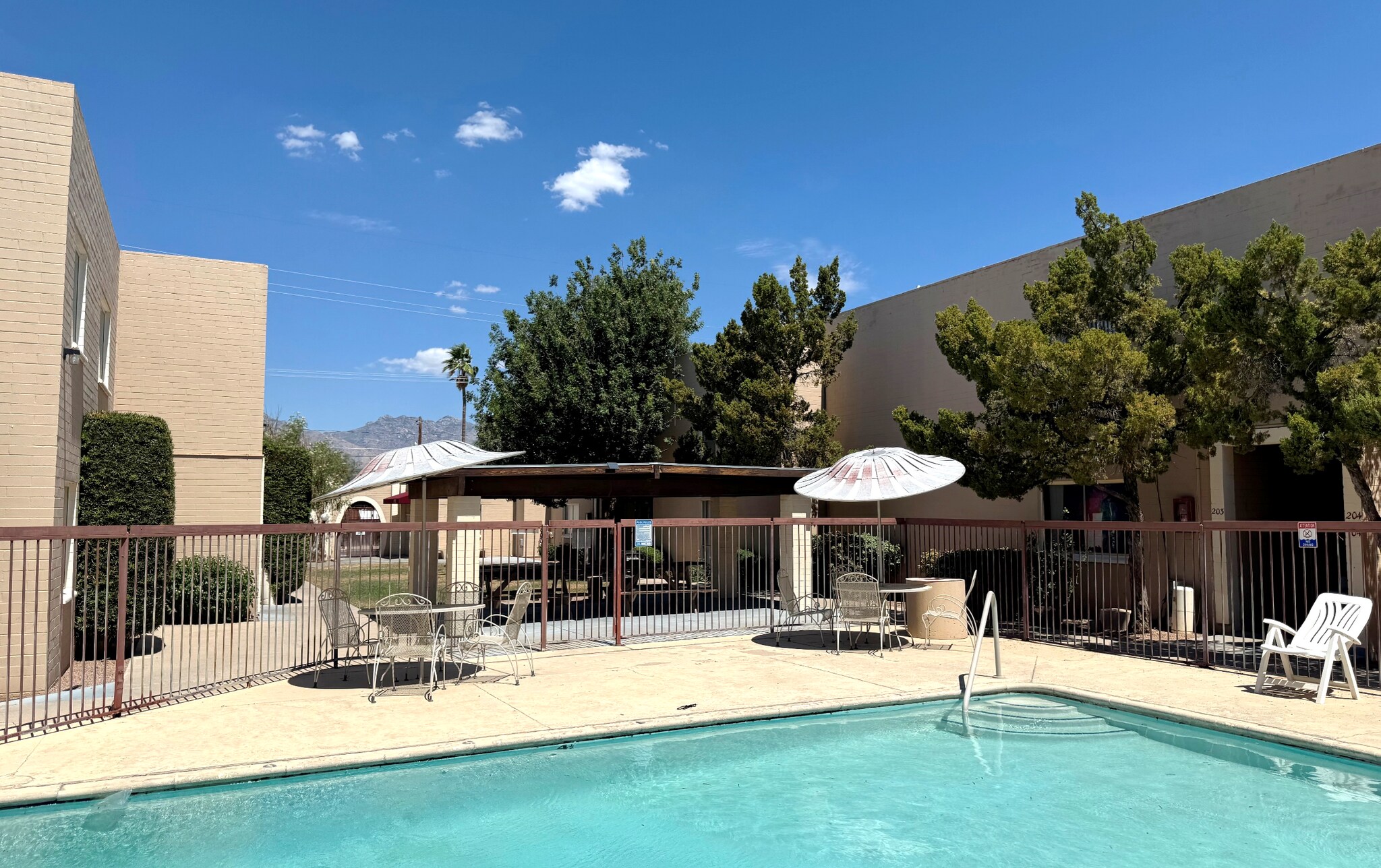 5160 E Bellevue St, Tucson, AZ à vendre Photo du bâtiment- Image 1 de 1