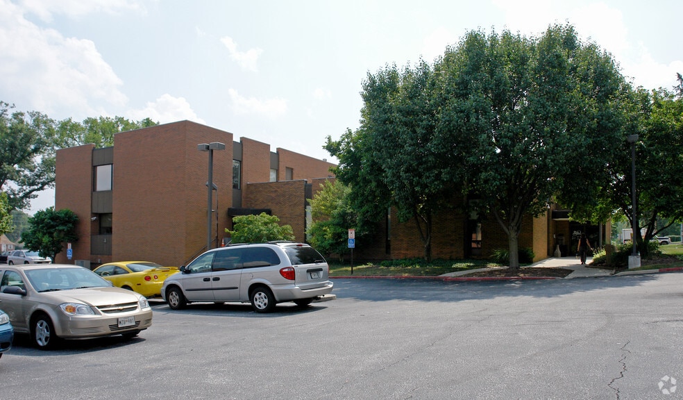 1215 York Rd, Lutherville Timonium, MD for lease - Building Photo - Image 2 of 6