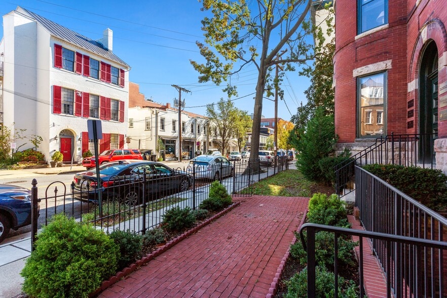 108 N Alfred St, Alexandria, VA for lease - Building Photo - Image 2 of 6