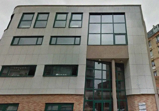 Office in Boulogne-Billancourt for lease - Building Photo - Image 2 of 11