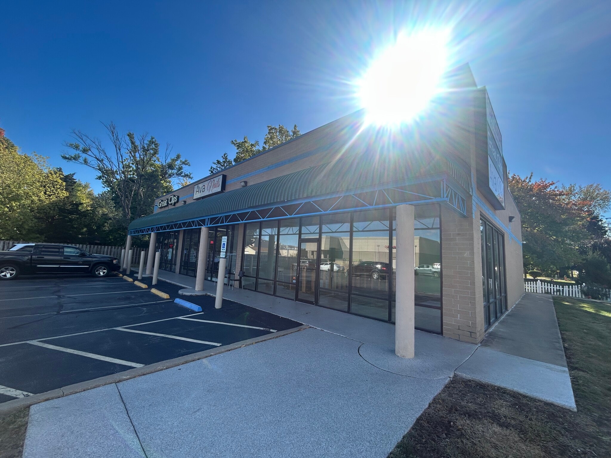 215 E Ash Ave, Decatur, IL à louer Photo intérieure- Image 1 de 5