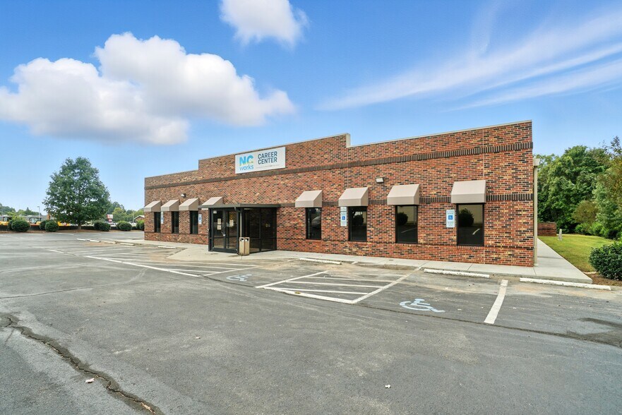 133 Island Ford Rd, Statesville, NC à vendre - Photo du bâtiment - Image 3 de 15