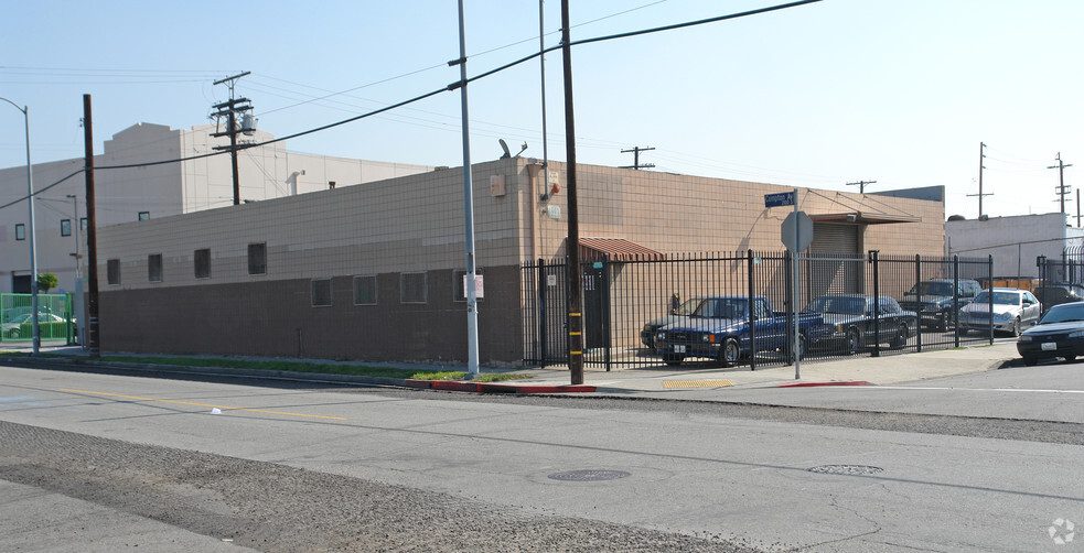 1601 E 22nd St, Los Angeles, CA for lease - Building Photo - Image 3 of 6