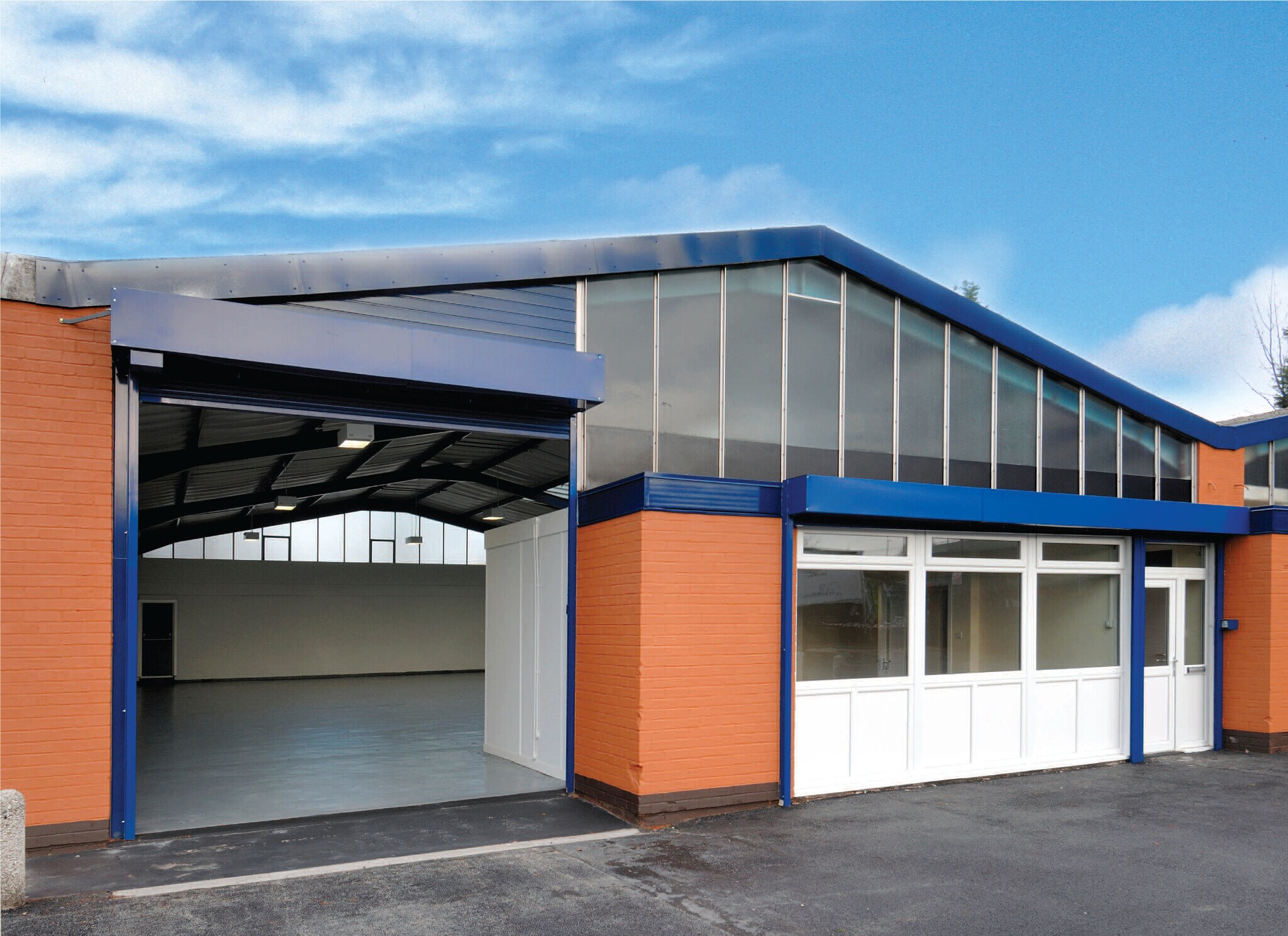 Commercial Avenue, Cheadle à louer Photo du bâtiment- Image 1 de 3