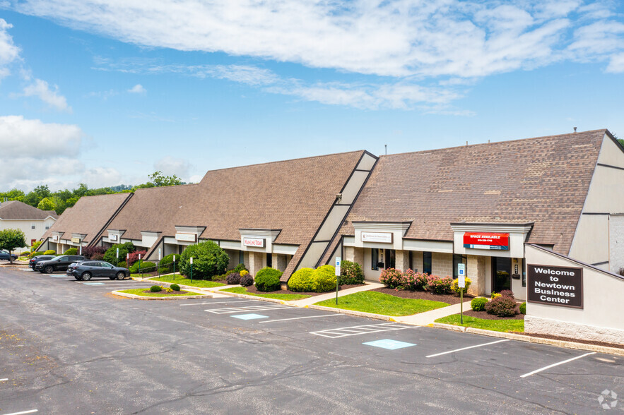 4641-4659 West Chester Pike, Newtown Square, PA à vendre - Photo principale - Image 1 de 1