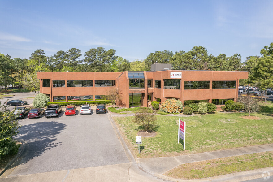 440 Viking Dr, Virginia Beach, VA for lease - Primary Photo - Image 1 of 13