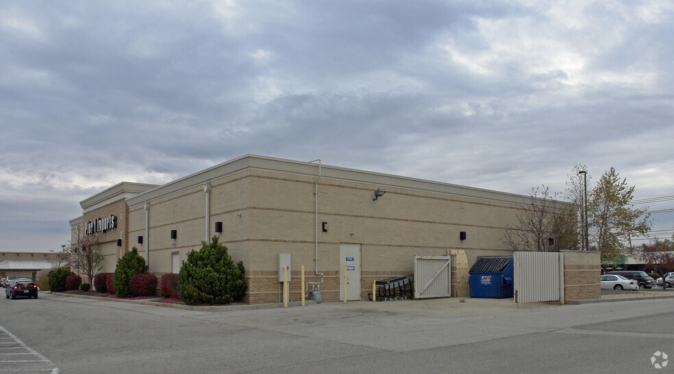 6101 N Illinois St, Fairview Heights, IL à louer - Photo du bâtiment - Image 2 de 3