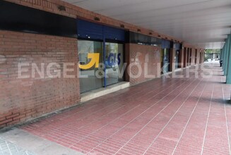 Retail in Badalona, Barcelona for lease Interior Photo- Image 2 of 7