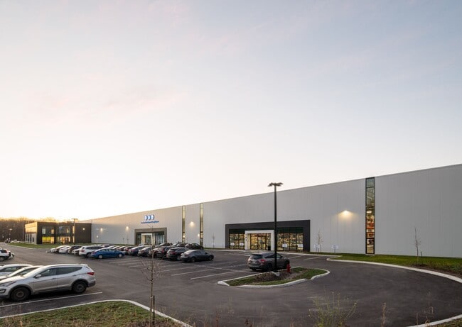 Plus de détails pour 12275 Rue Helen-Bristol, Mirabel, QC - Industriel à louer