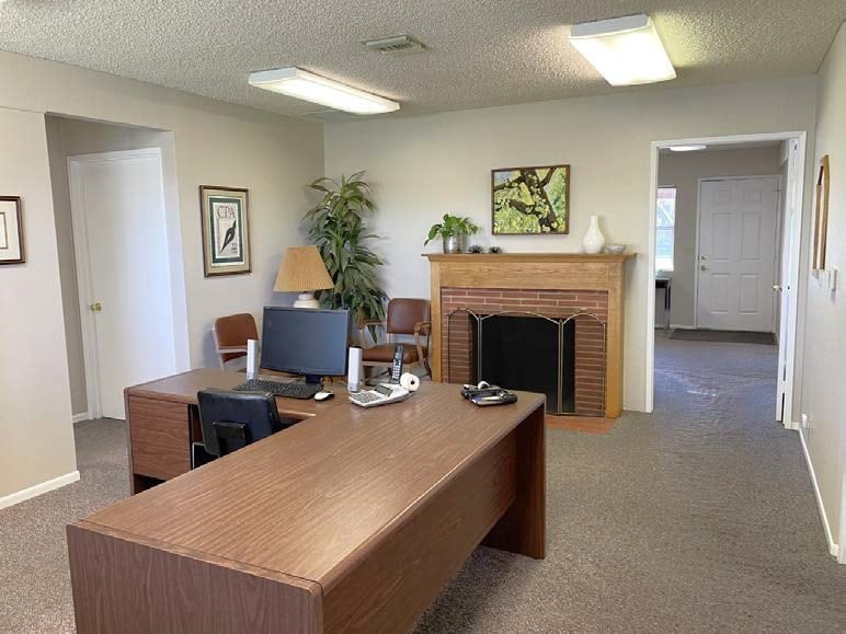 930 W Newgrove St, Lancaster, CA for lease - Interior Photo - Image 3 of 6